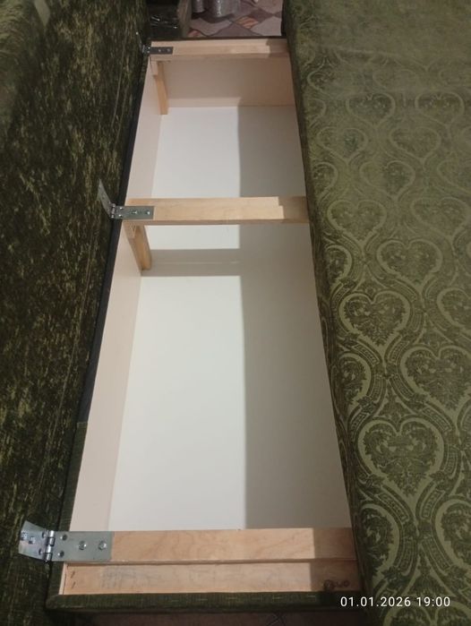 Продам Диван состояние отличное