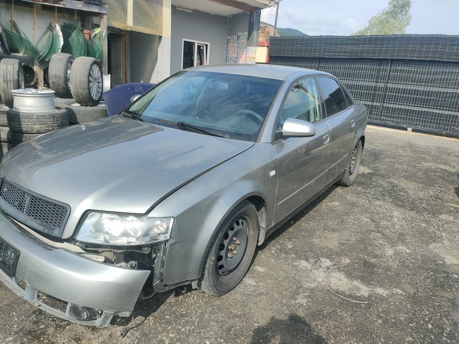 Piese capota ușa faruri oglinda macara stop portbagaj aripa audi A4 b6
