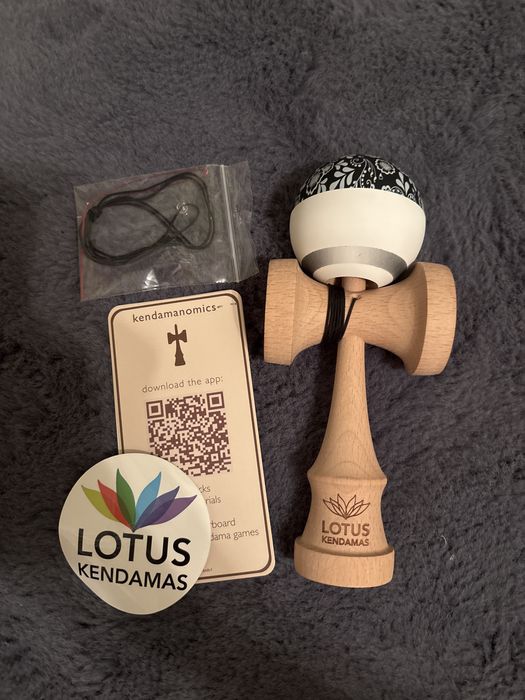 Kendama Lotus bloom