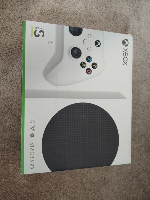 Vând Xbox series s