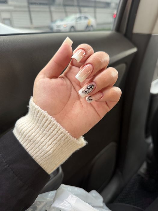 Наращивание , укрепление ногтей