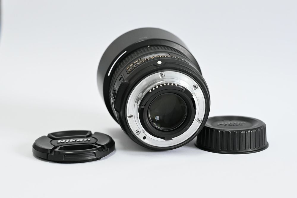 Nikon 50mm f/1. 8