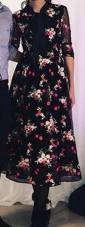 Платье, длиной миди