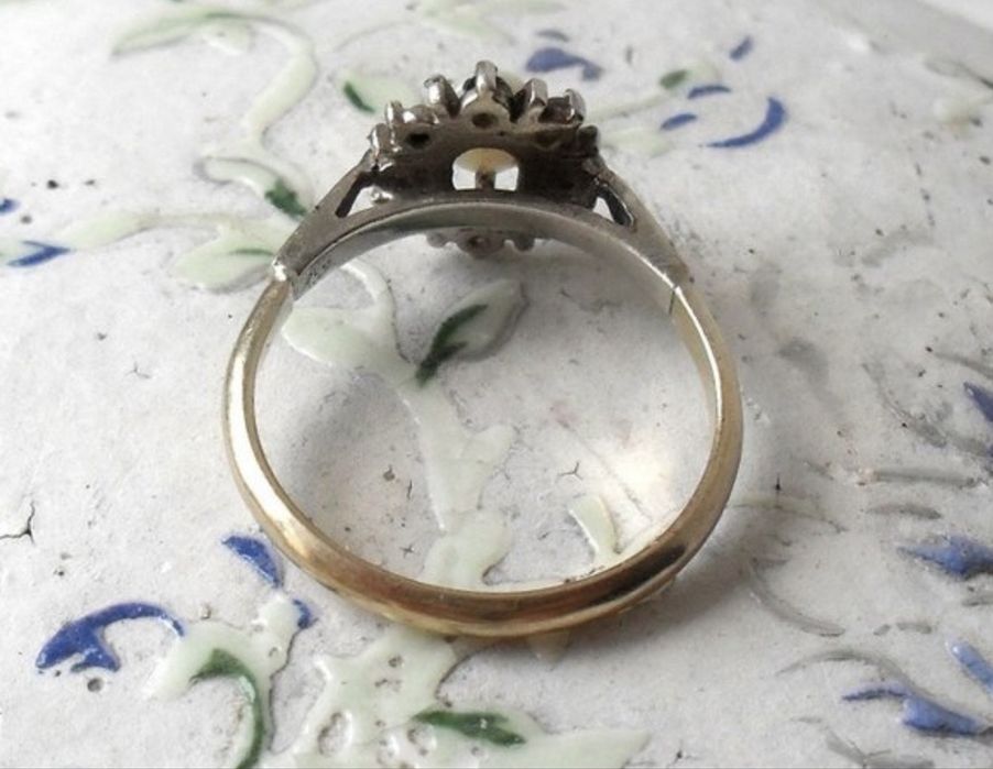 Inel Art Deco din aur galben si alb 375/9ct