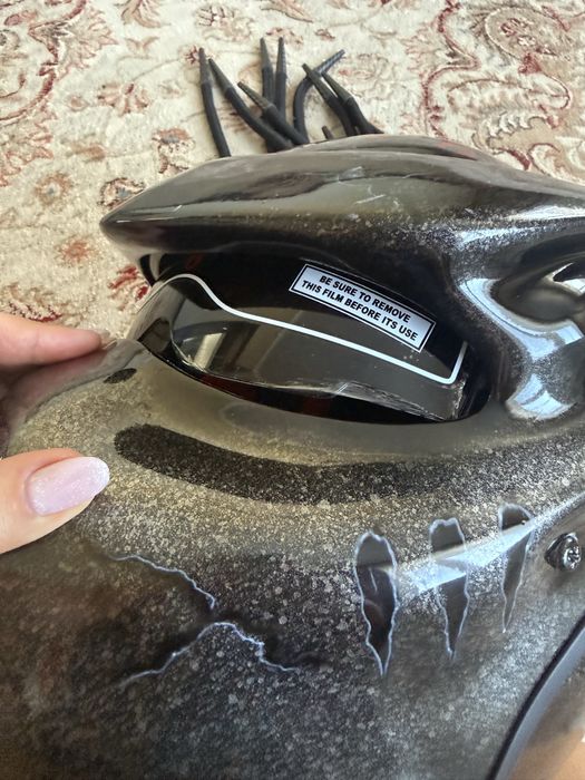 Продаю мотошлем Predator