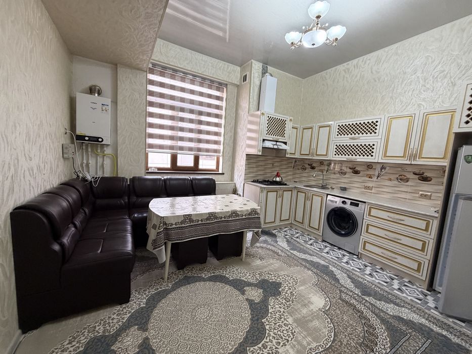 БИЙ ,Максим горький Феруза дока хлеб 2  комнаты срочно новостройка