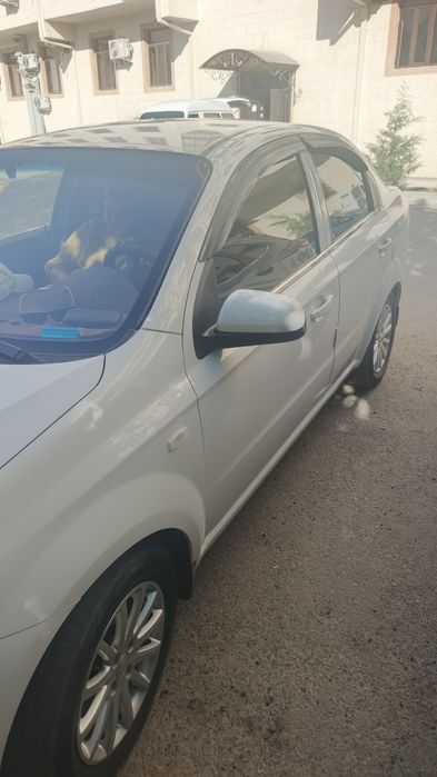 Moshin sotiladi bir qòl moshin 1 krug bòlmagan