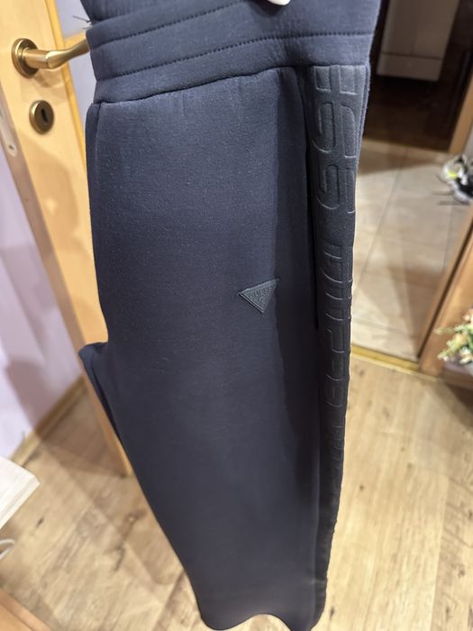 Guess черна долница