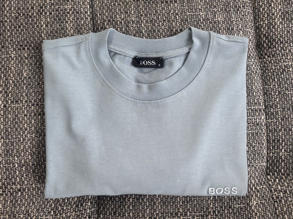 Vand tricou boss nou fara eticheta stare perfecta
