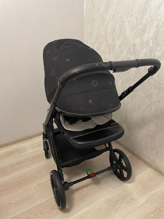 Продам детскую коляску