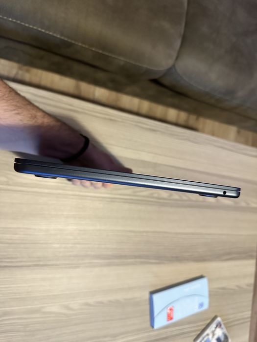 Macbook Air M3 Като нов