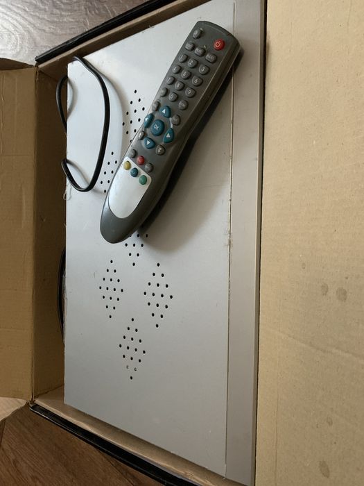 Цифровой спутниковый ресивер SVEC