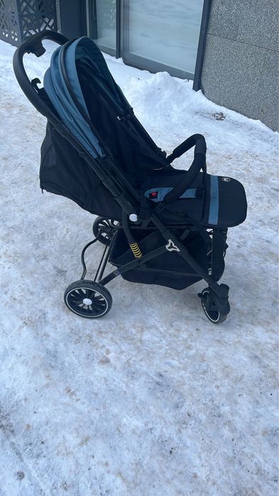 Продам коляску.