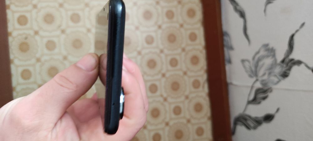 Обменяю на айфон