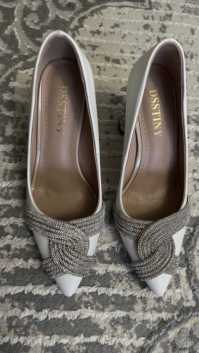 Туфли размер 38 пару раз носили