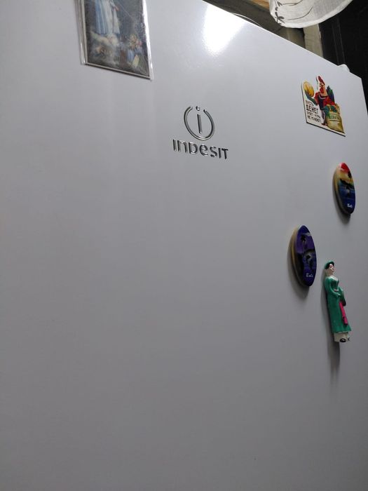 Холодильник INDESIT