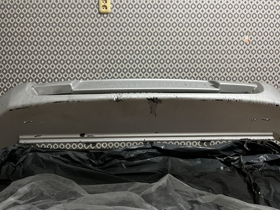 Продам бампер от приоры