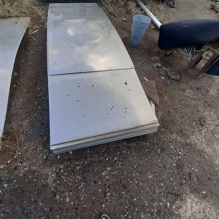 Арзон нархда Нержавейка листлар трубалар бор