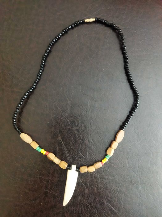 Африкански бижута от естествени камъни и материали