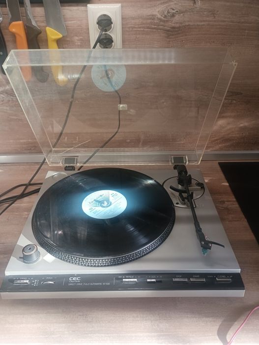 Грамофон c.e.c.st 530