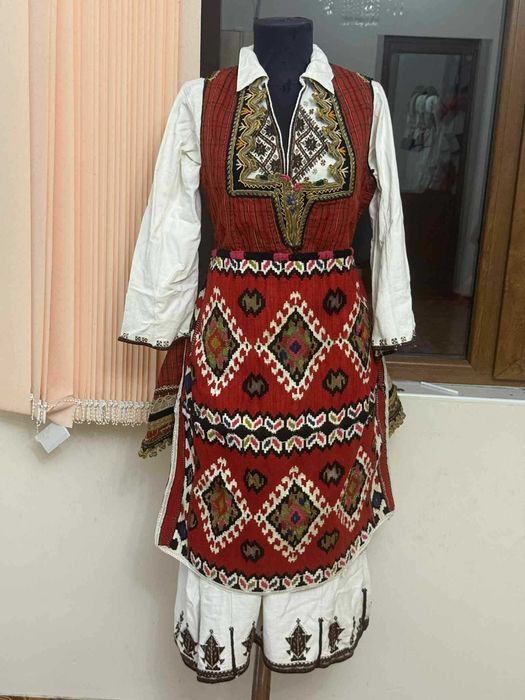 Македонска носия