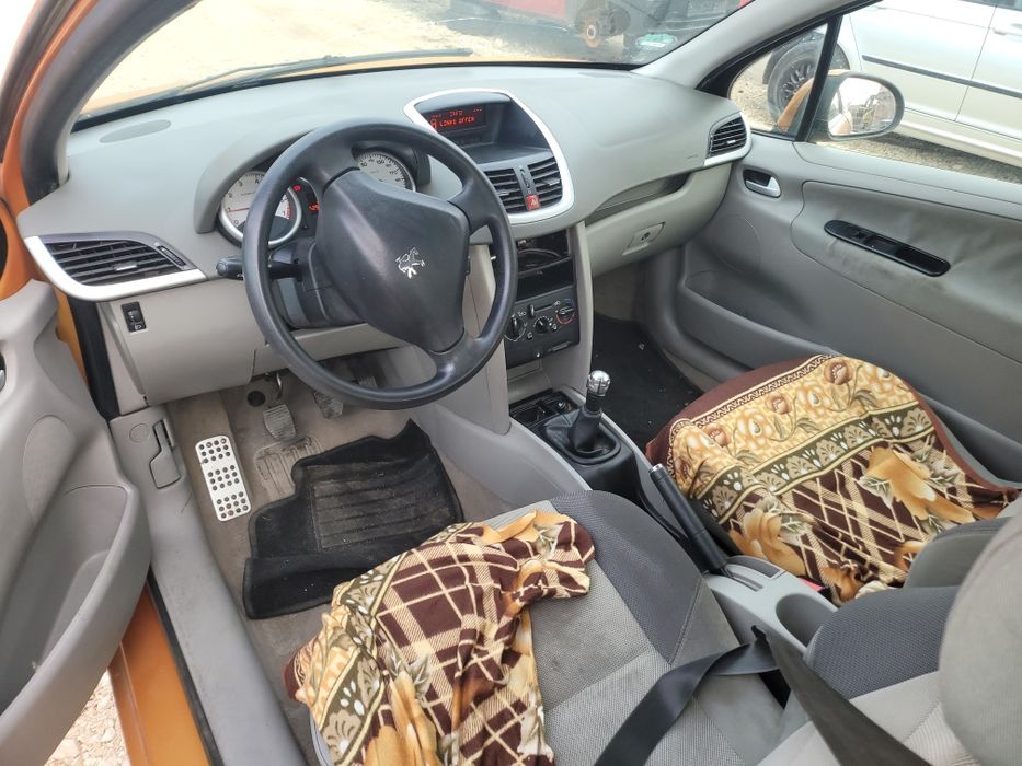 Пежо 207 1.4 на части/pejo 207 1.4 na chasti