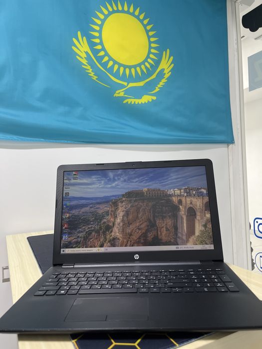 ноутбук HP Celeron/4/256