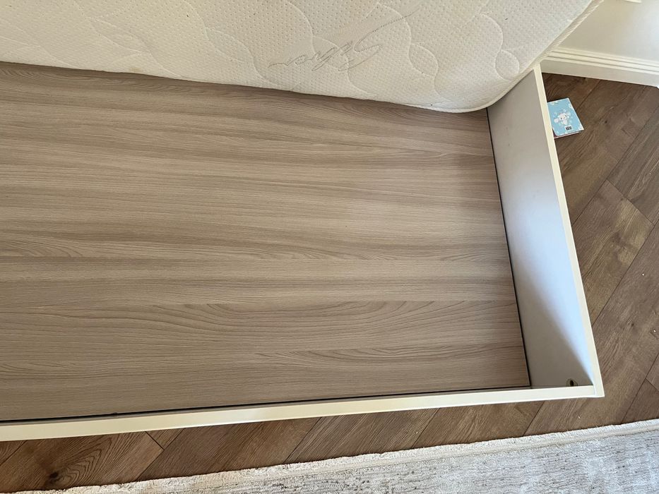 Детская кровать 160*80 с матрасом