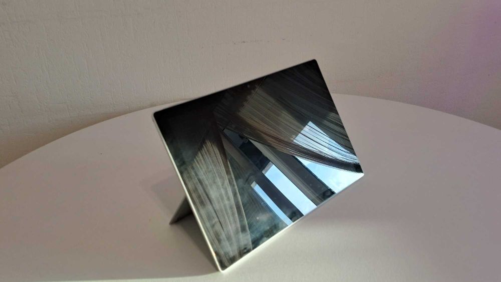 Microsoft Surface Pro 6 i7 / 16GB / 1TB