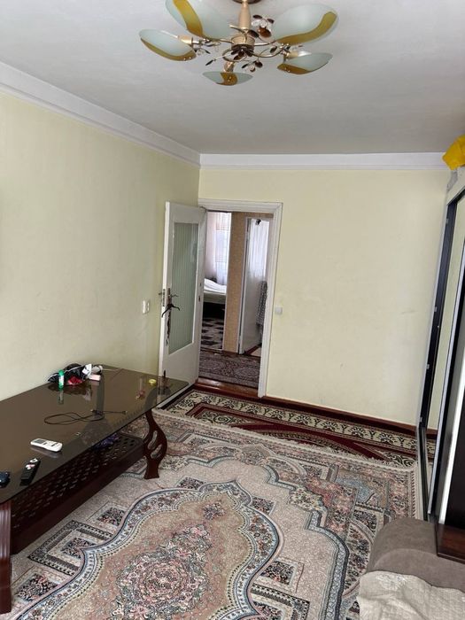 Срочно Продаётся 4х комнатная 5 этаж 75м2 Цена 52500у.е торг Согдиана.