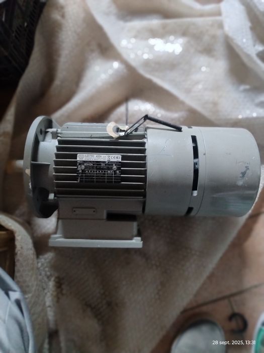 Motoare electrice noi