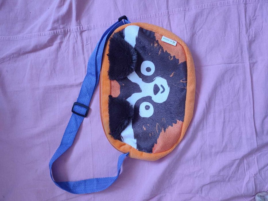 Детская сумка на ремешке Енот