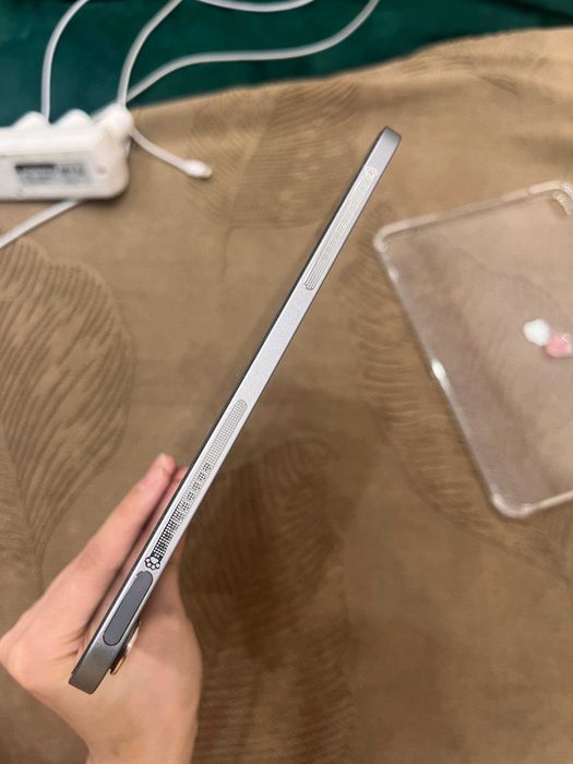 Продам Ipad Air M3