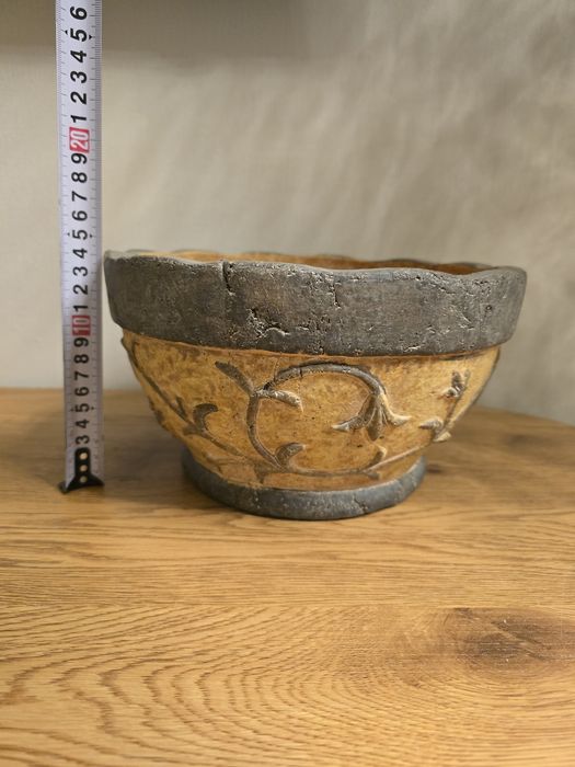 Керамические горшки, кашпо