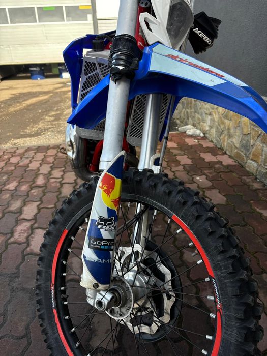 Motocicleta XTRAINER 2T 300cc MY21