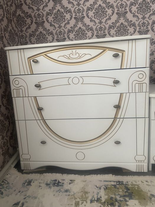 Срочно продам Спальный гарнитур