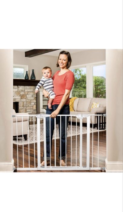 Poarta de siguranta prin presiune Zion 118-127 cm pentru copii