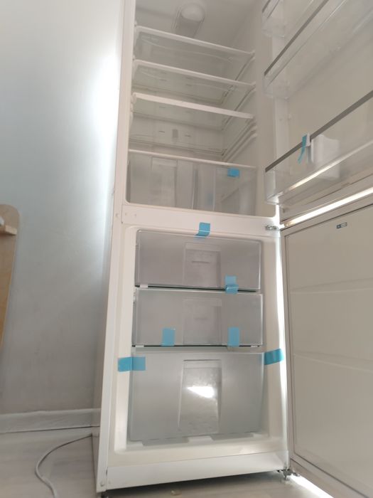 Холодильник VESTEL