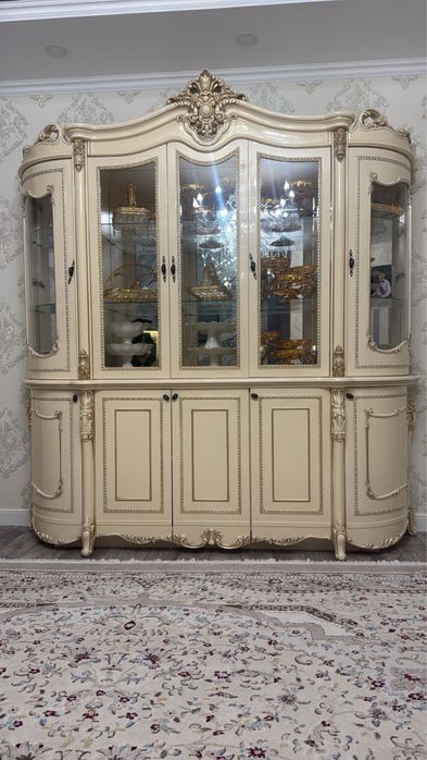 Сервант гостевой