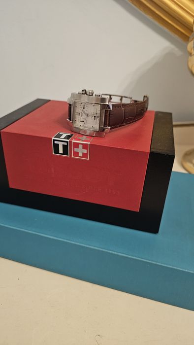 Tissot klassik watch