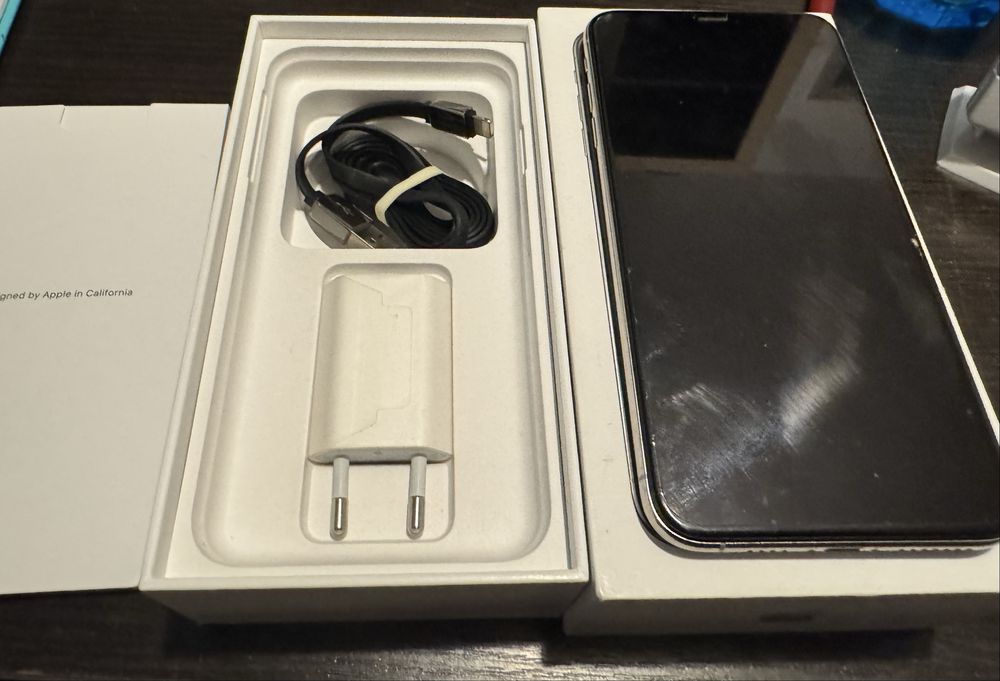 Vand Iphone XS max alb 64 gb