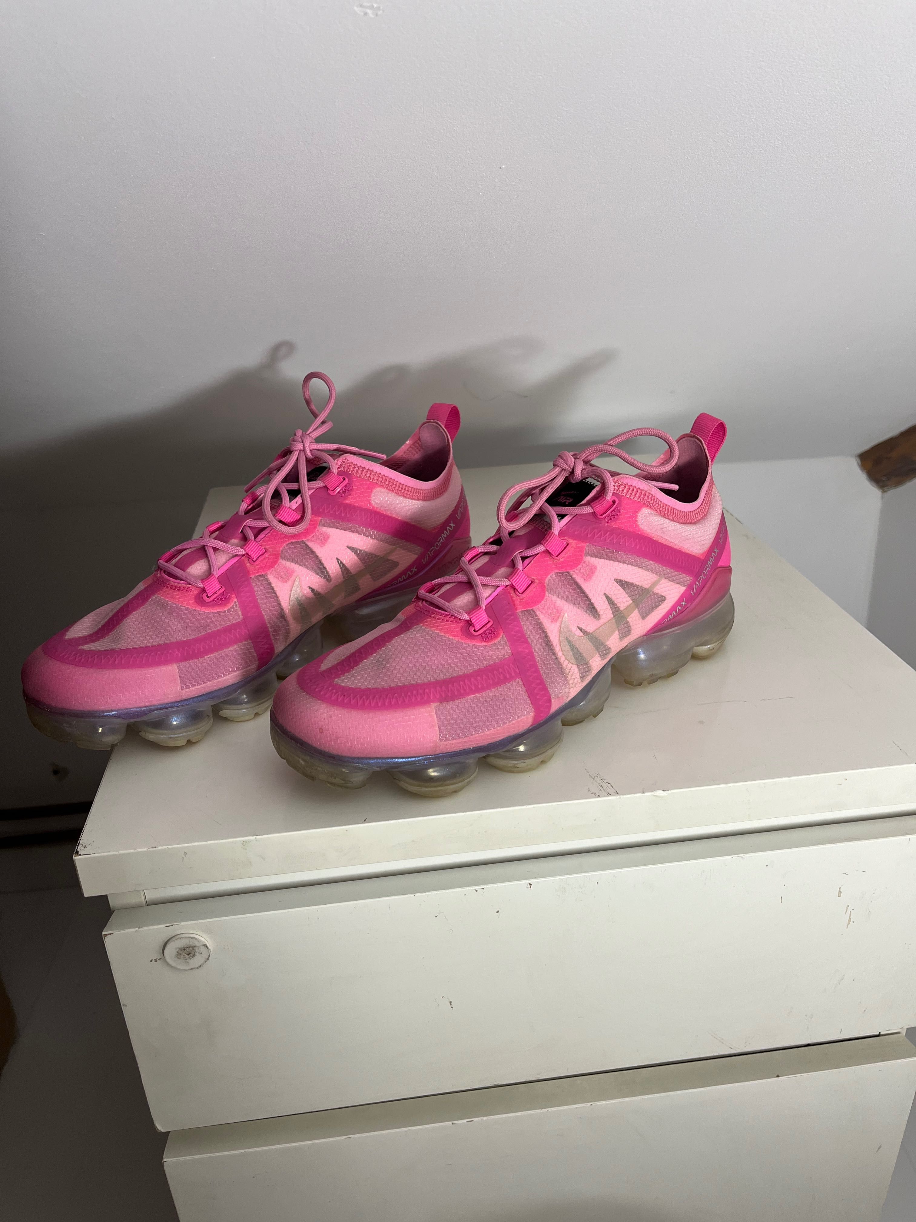 Vapormax best sale pink 2019