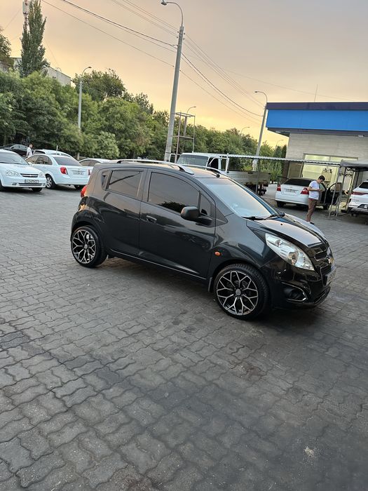 Spark Qora rang Avtamat