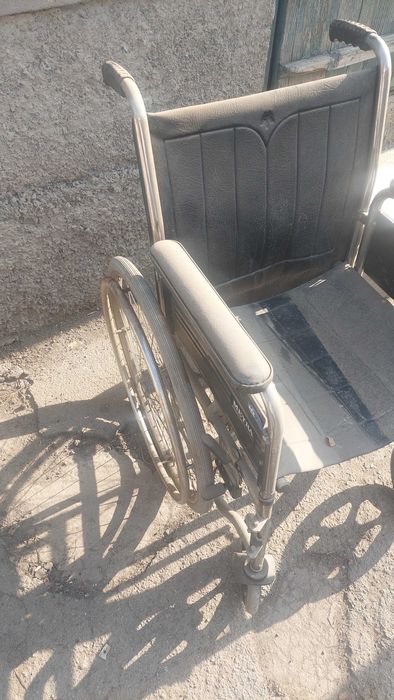 Инвалидная коляска, продам
