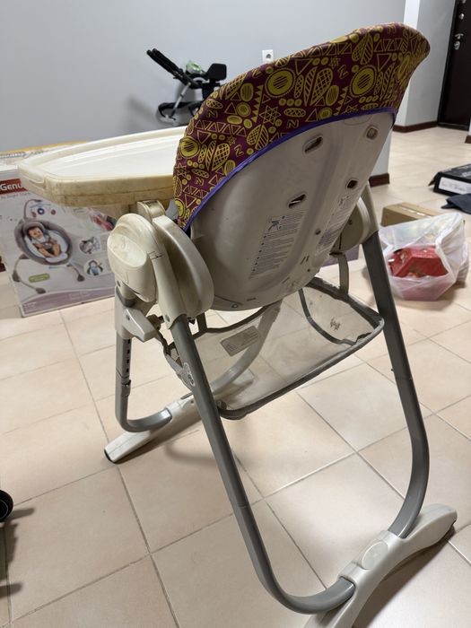 Детский стульчик для кормления Chicco