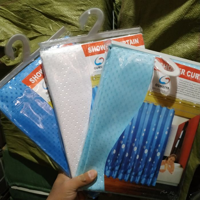 Занавеска для ванны. Хорошее качество. Размер 180х180