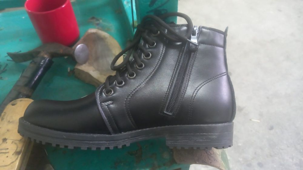 Продаем обувь новые кожаные
