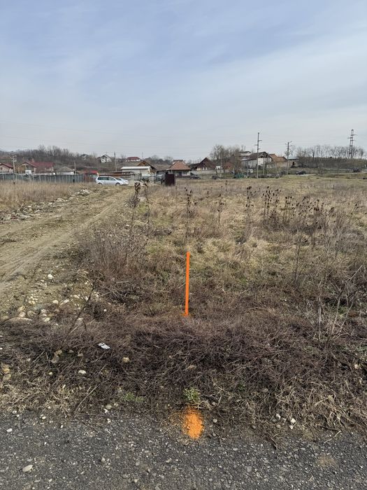 Vand Teren rezidential intravilan Rm.Valcea , Cazanesti