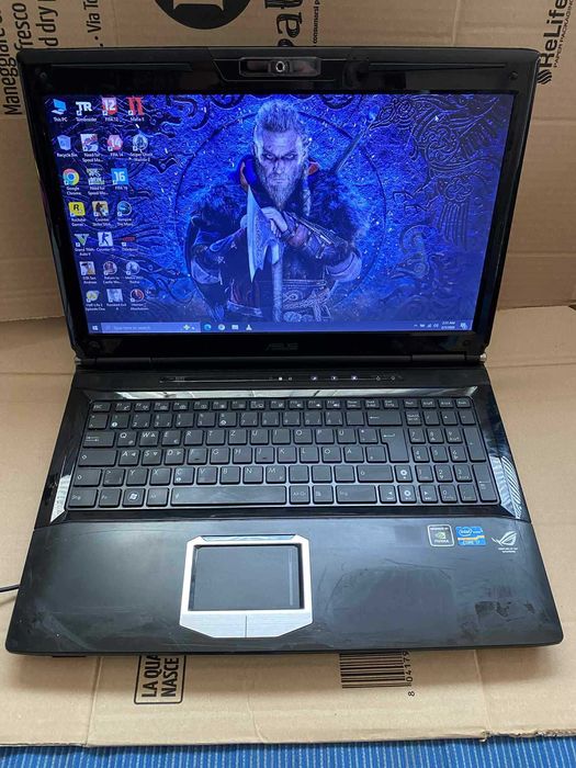 Laptopuri i3/i5/i7/AMD