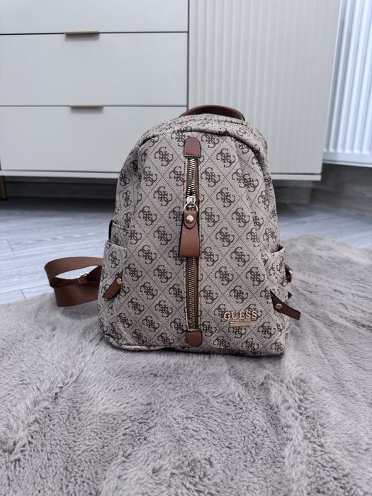 Rucsac/Ghiozdan Guess diferite modele
